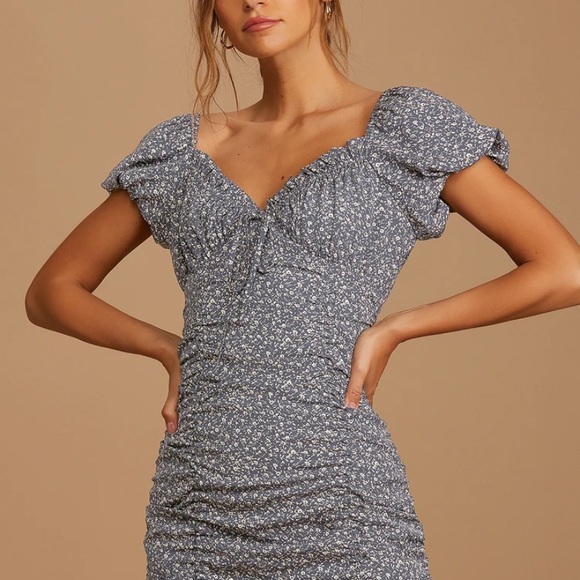 Lulus - Picture 2 of 5